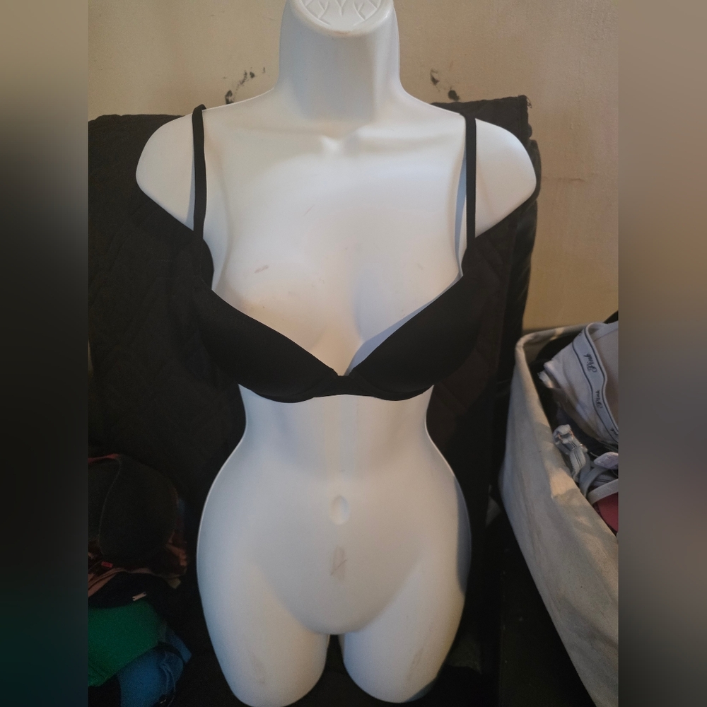 VICTORIA'S SECRET pink Wear Everywhere Super Push Up Bra 34A
